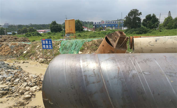 鋼材場Q235B打樁鋼護(hù)筒，DN2100mm螺旋管，螺旋管廠，16螺旋管廠家